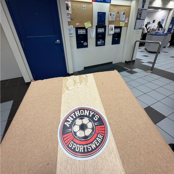 Official 2026 Messi World Cup Argentina Jersey - Picture 3 of 3